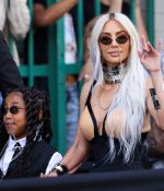 Access_Kardashian_08.jpg