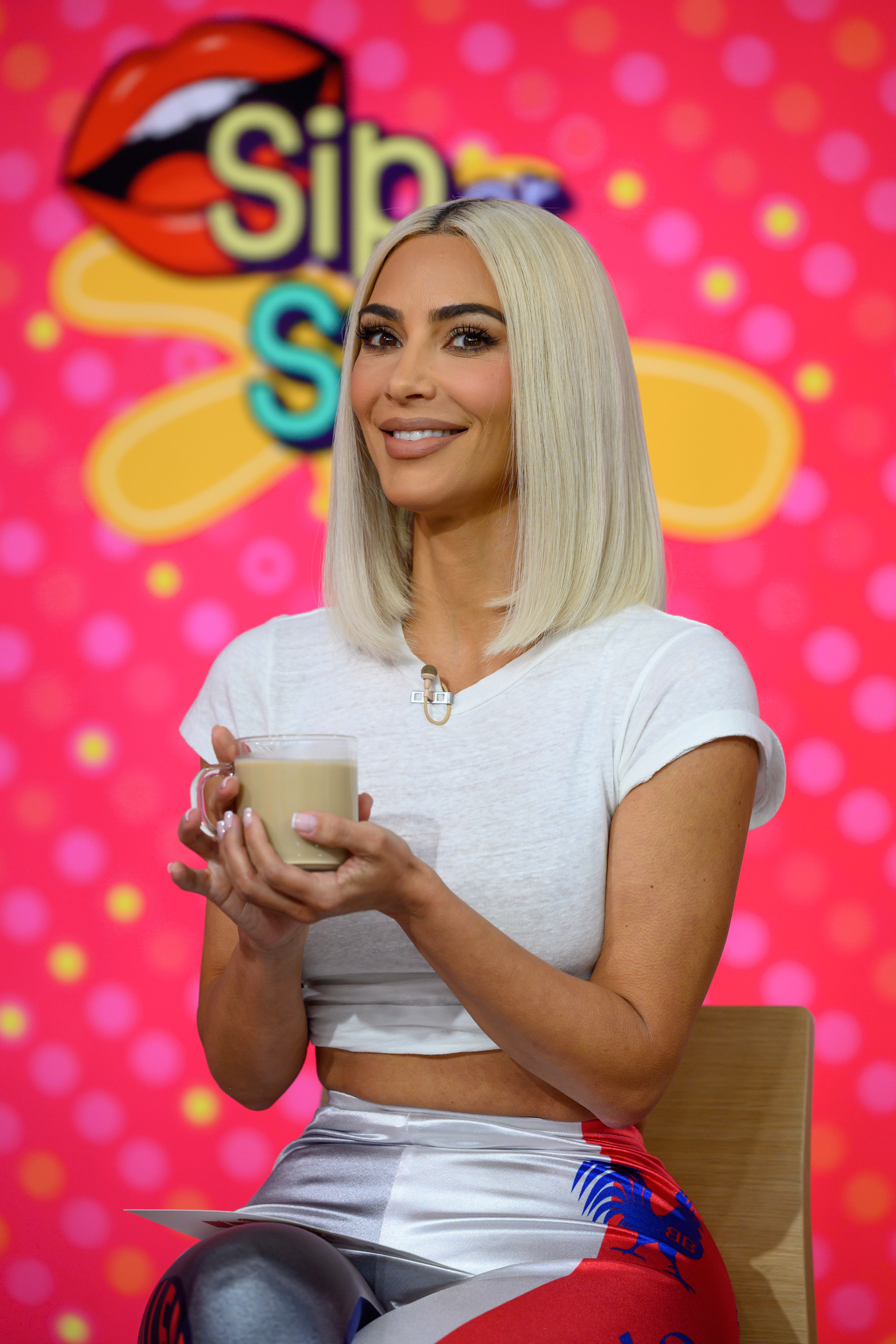 Access_Kardashian_05.jpg