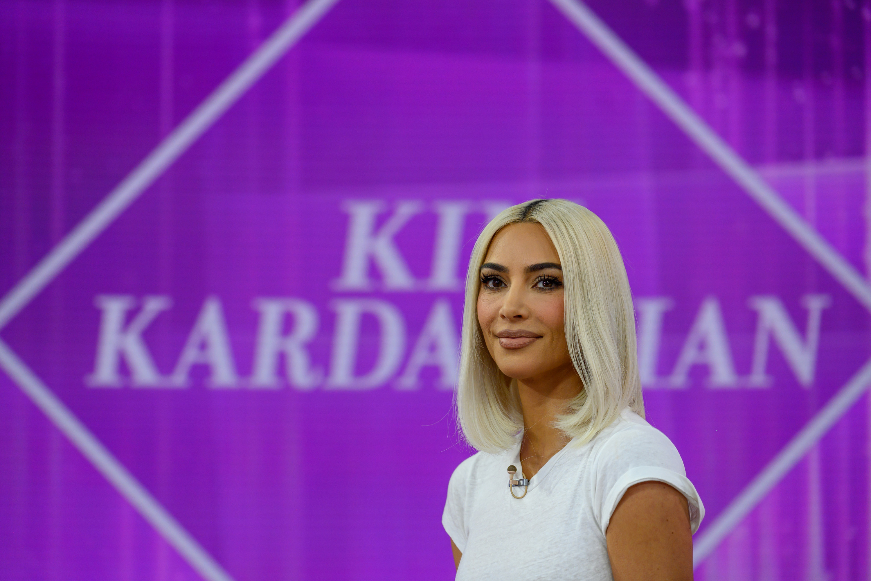 Access_Kardashian_07.jpg