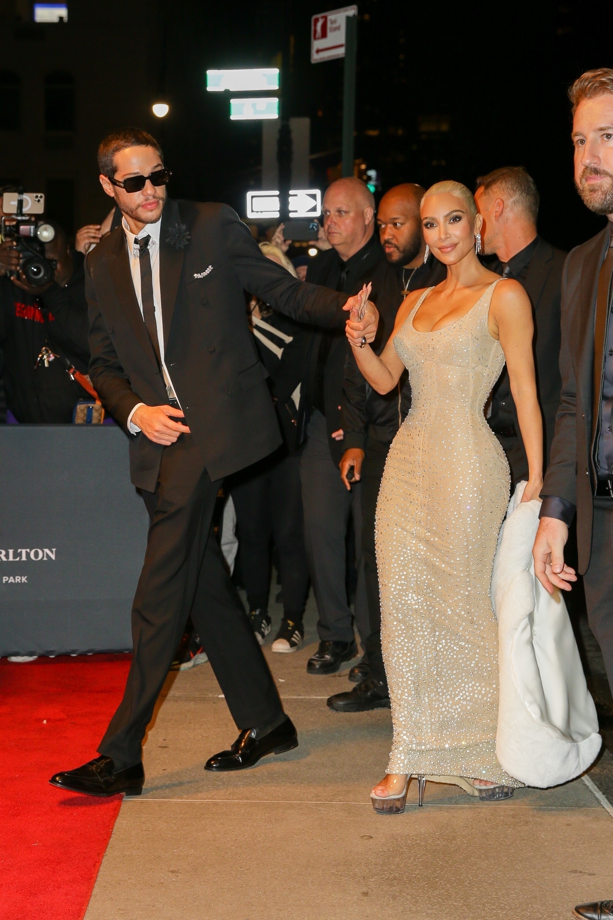 Access_Kardashian_01.jpg