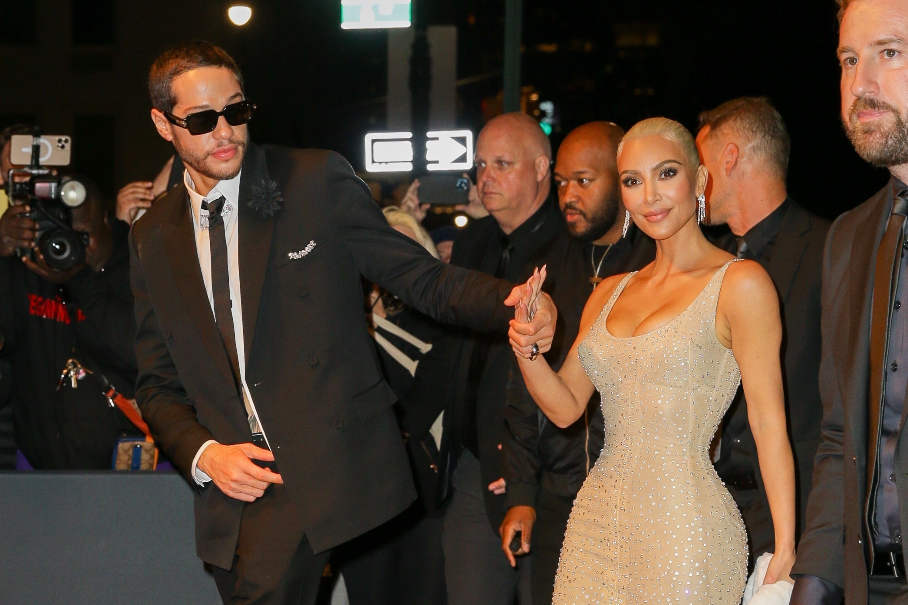 Access_Kardashian_02.jpg