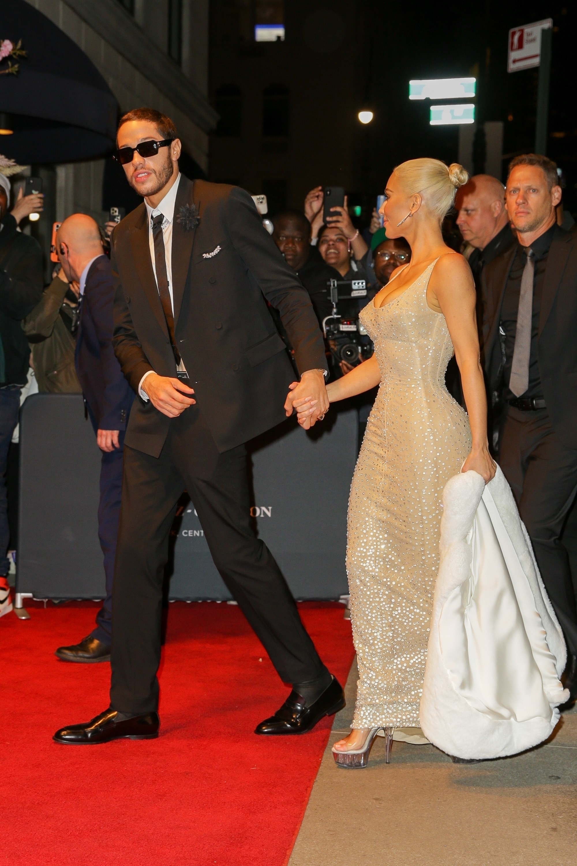 Access_Kardashian_04.jpg