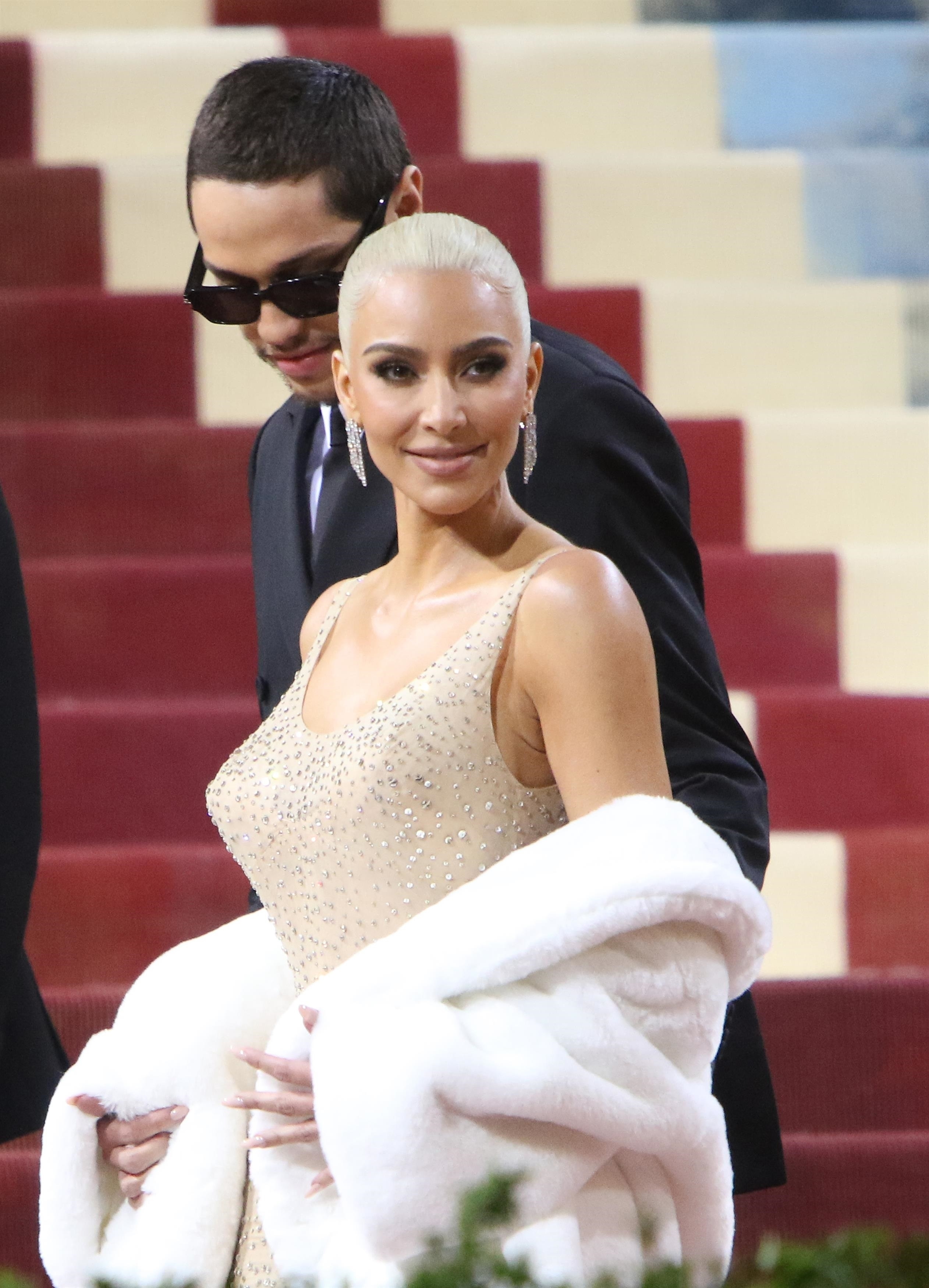 Access_Kardashian_09.jpg