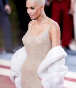 Access_Kardashian_04.jpg