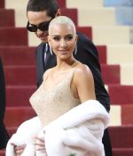 Access_Kardashian_09.jpg