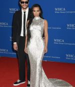 Access_Kardashian_07.jpg