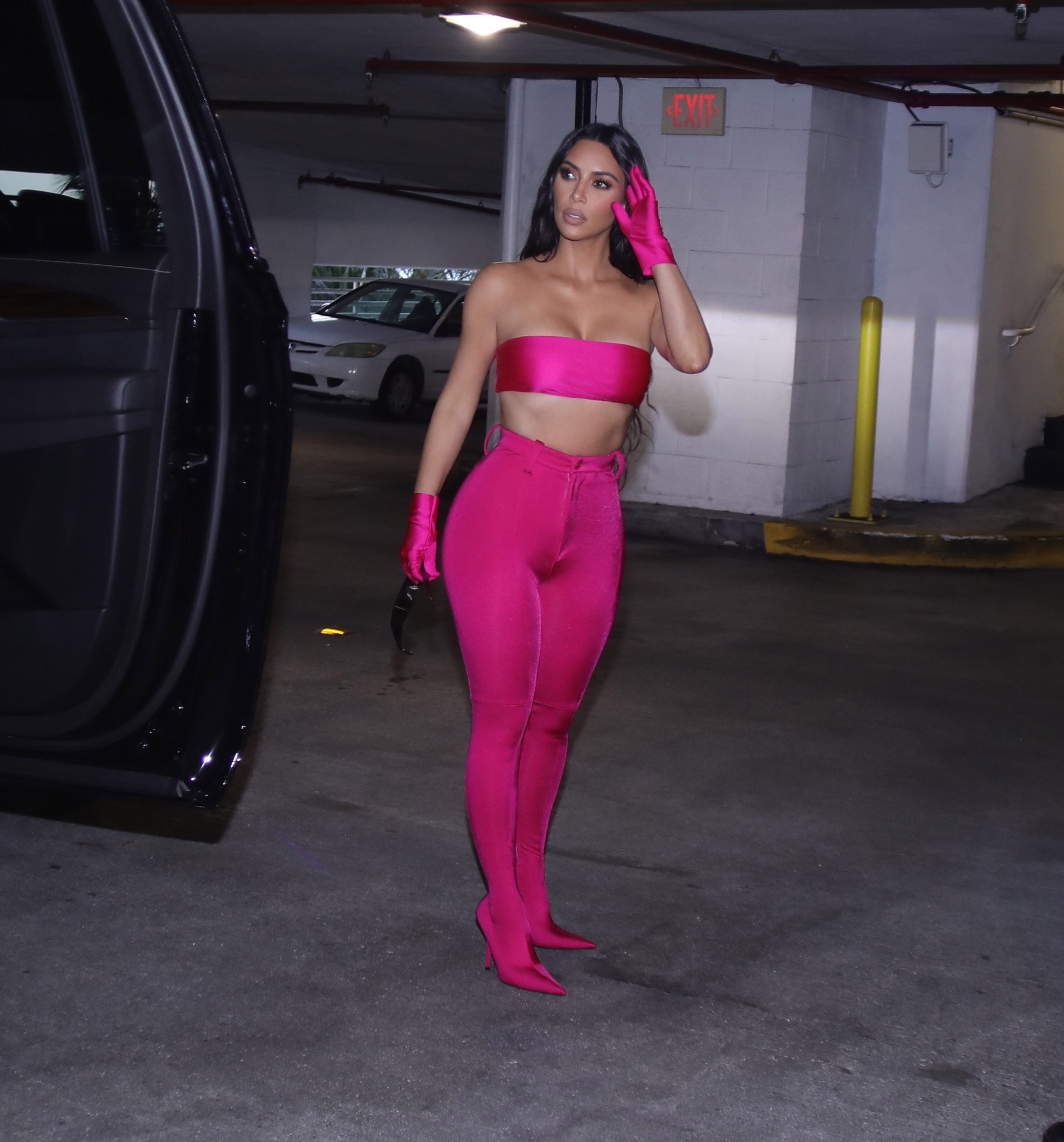 Access_Kardashian_02.jpg