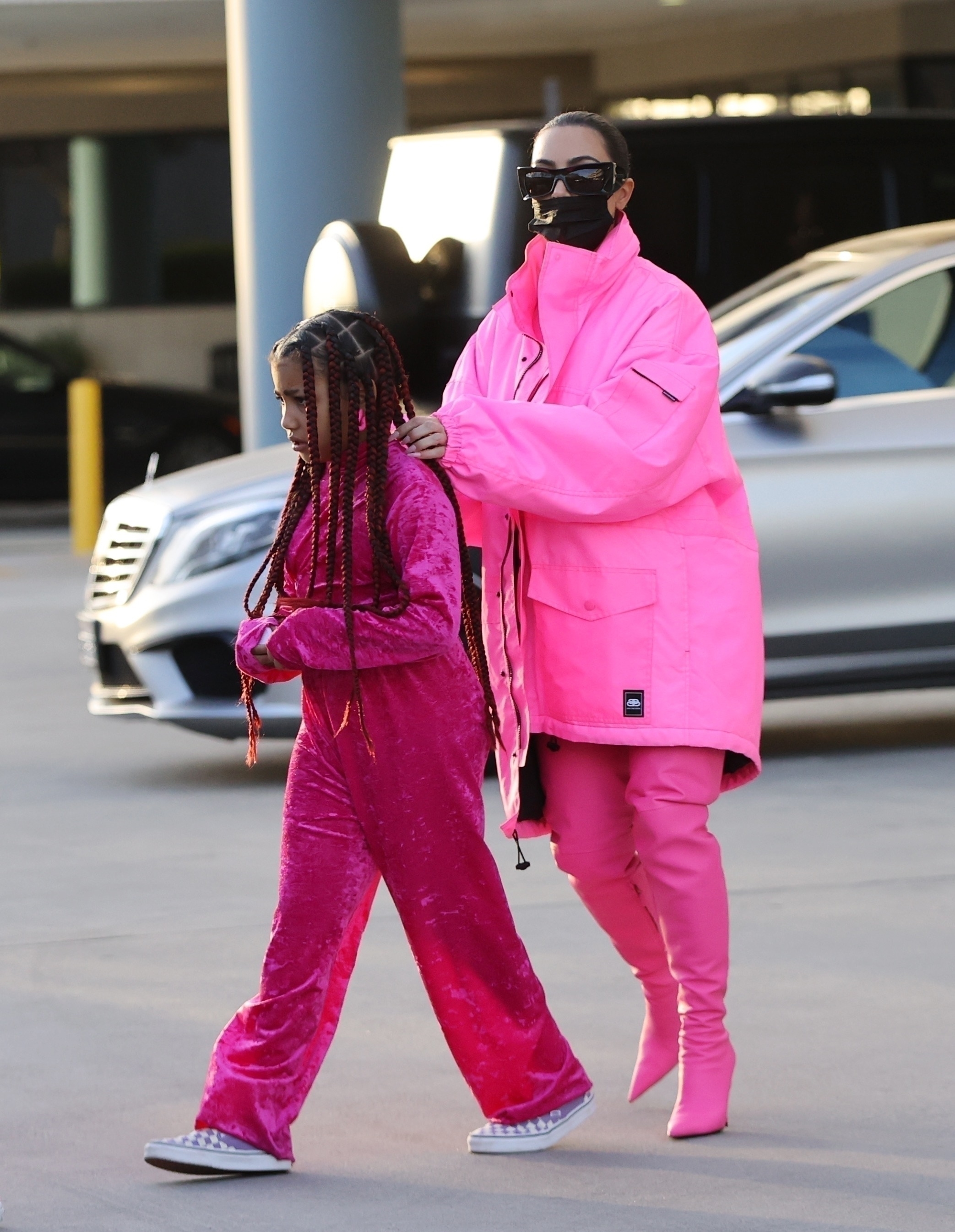 Access_Kardashian_03.jpg