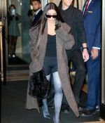 Access_Kardashian_05.jpg