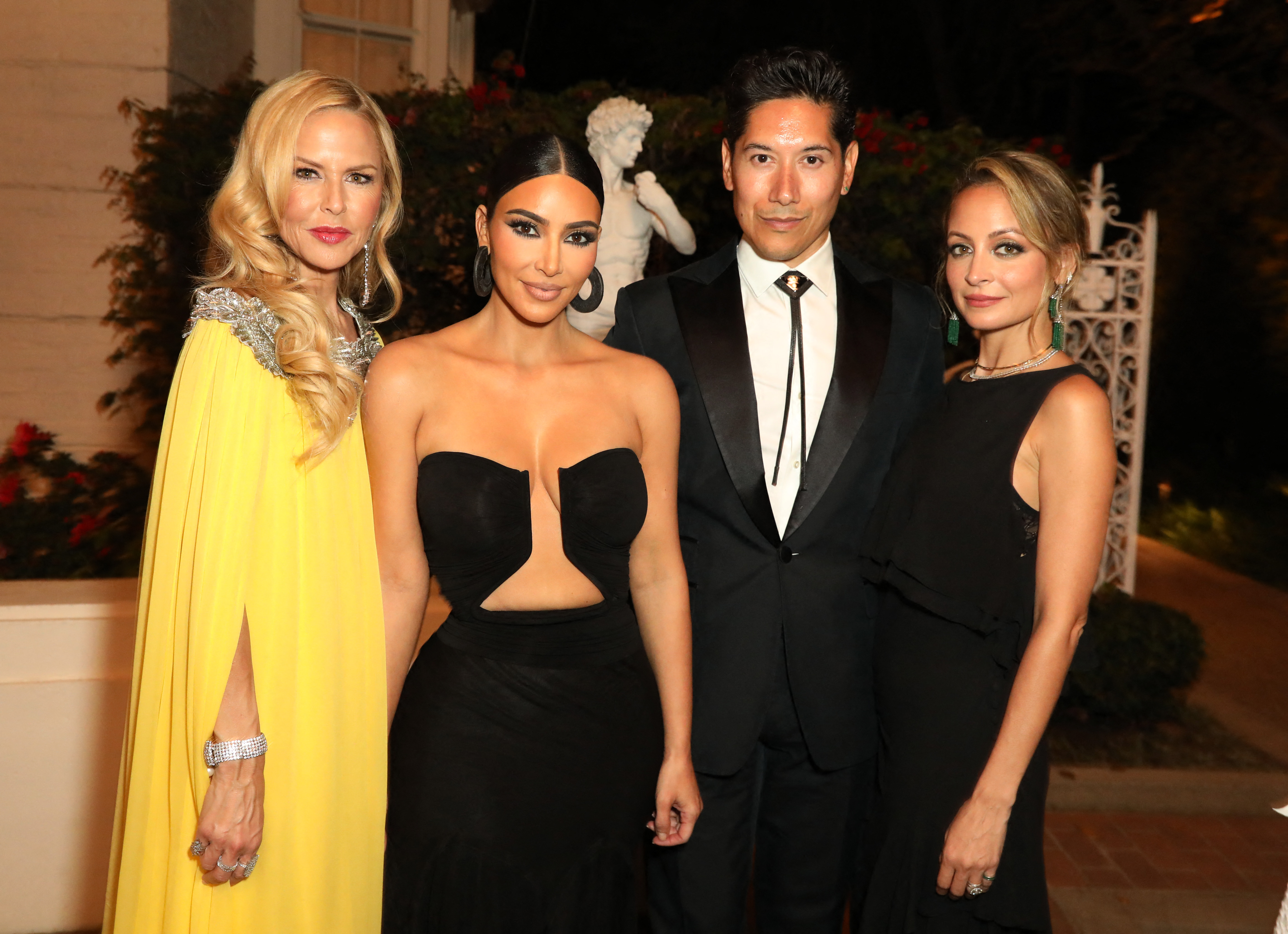 Access_Kardashian_09.jpg