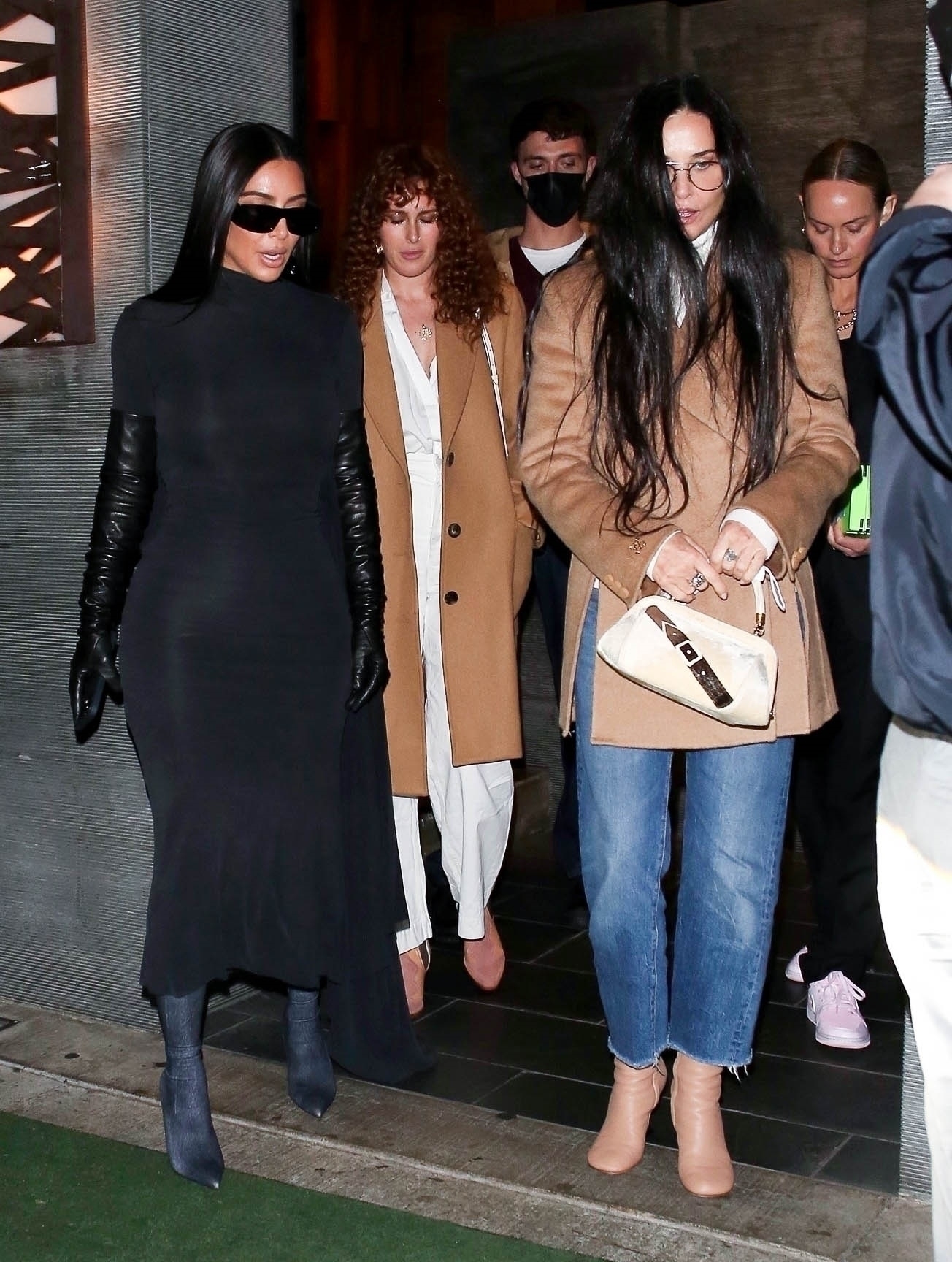 Access_Kardashian_04.jpg