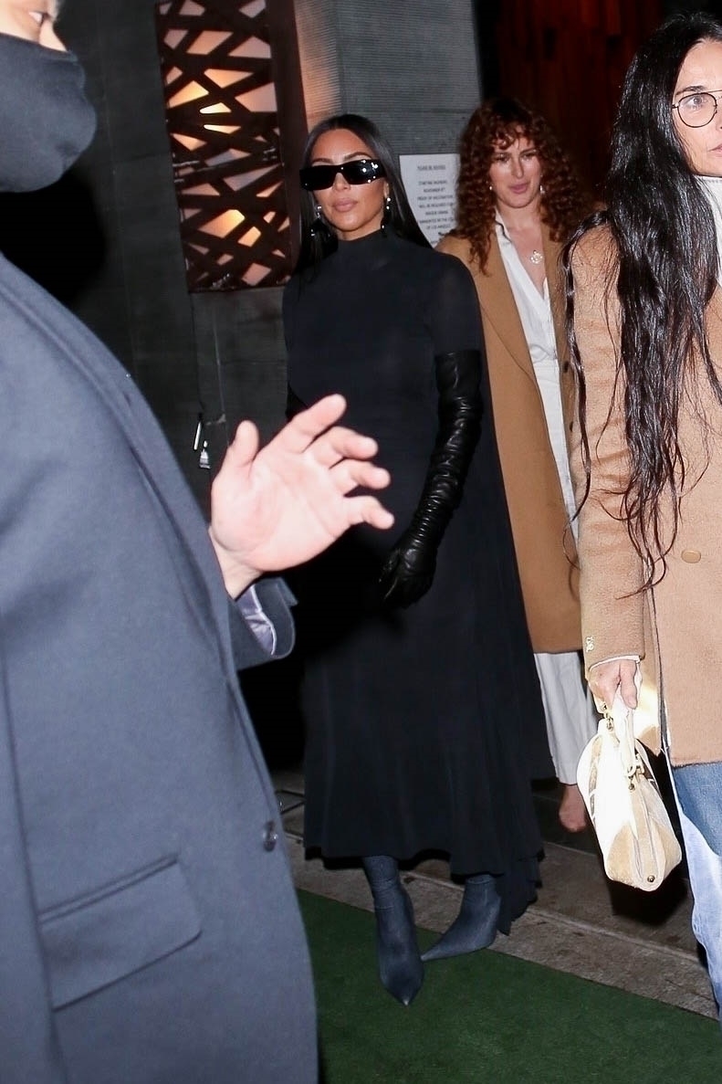 Access_Kardashian_06.jpg