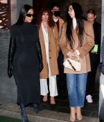 Access_Kardashian_03.jpg