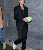 Access_Kardashian_07.jpg