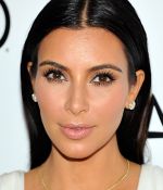 Access_Kardashian_05.jpg