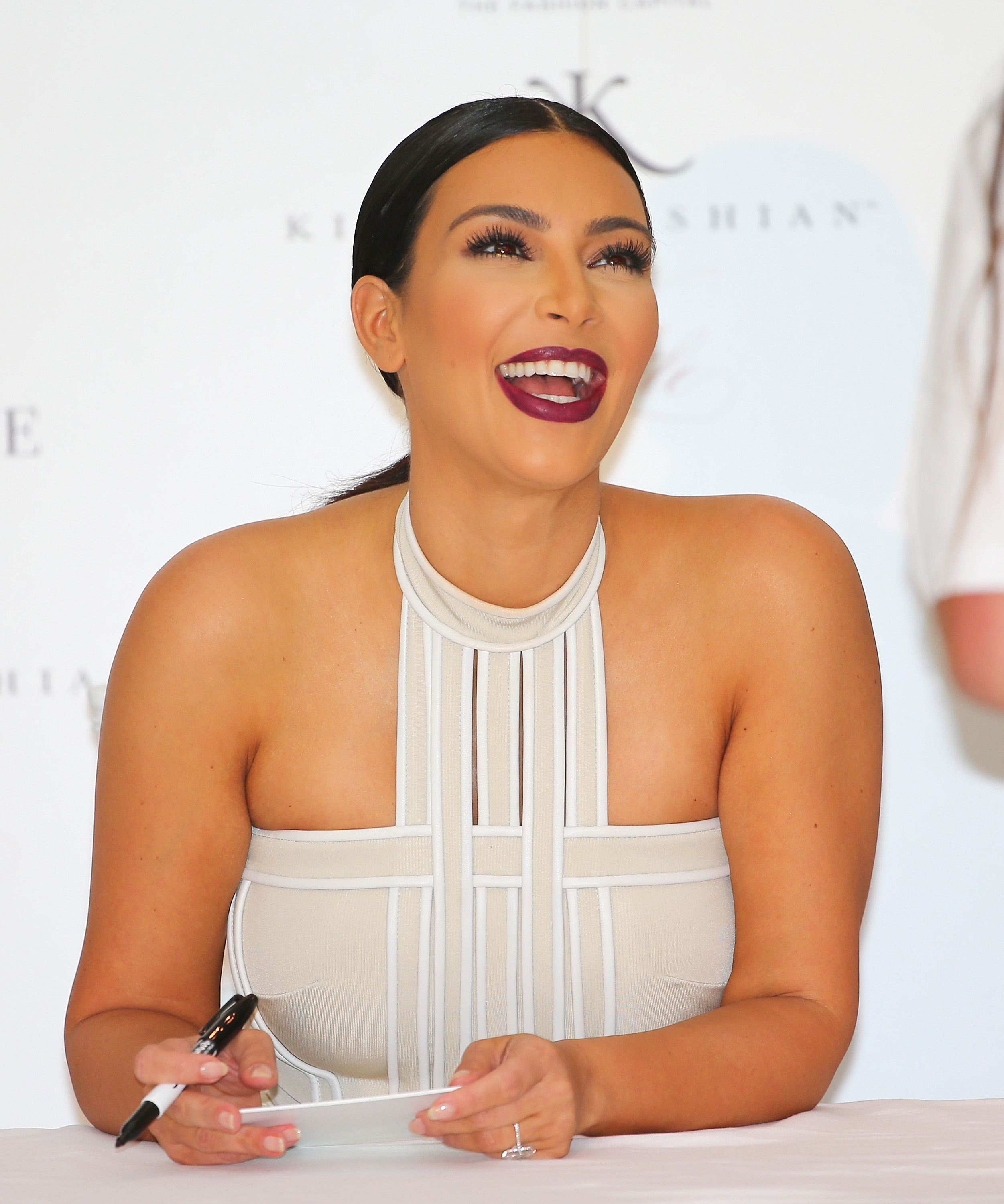 Access_Kardashian_032.jpg