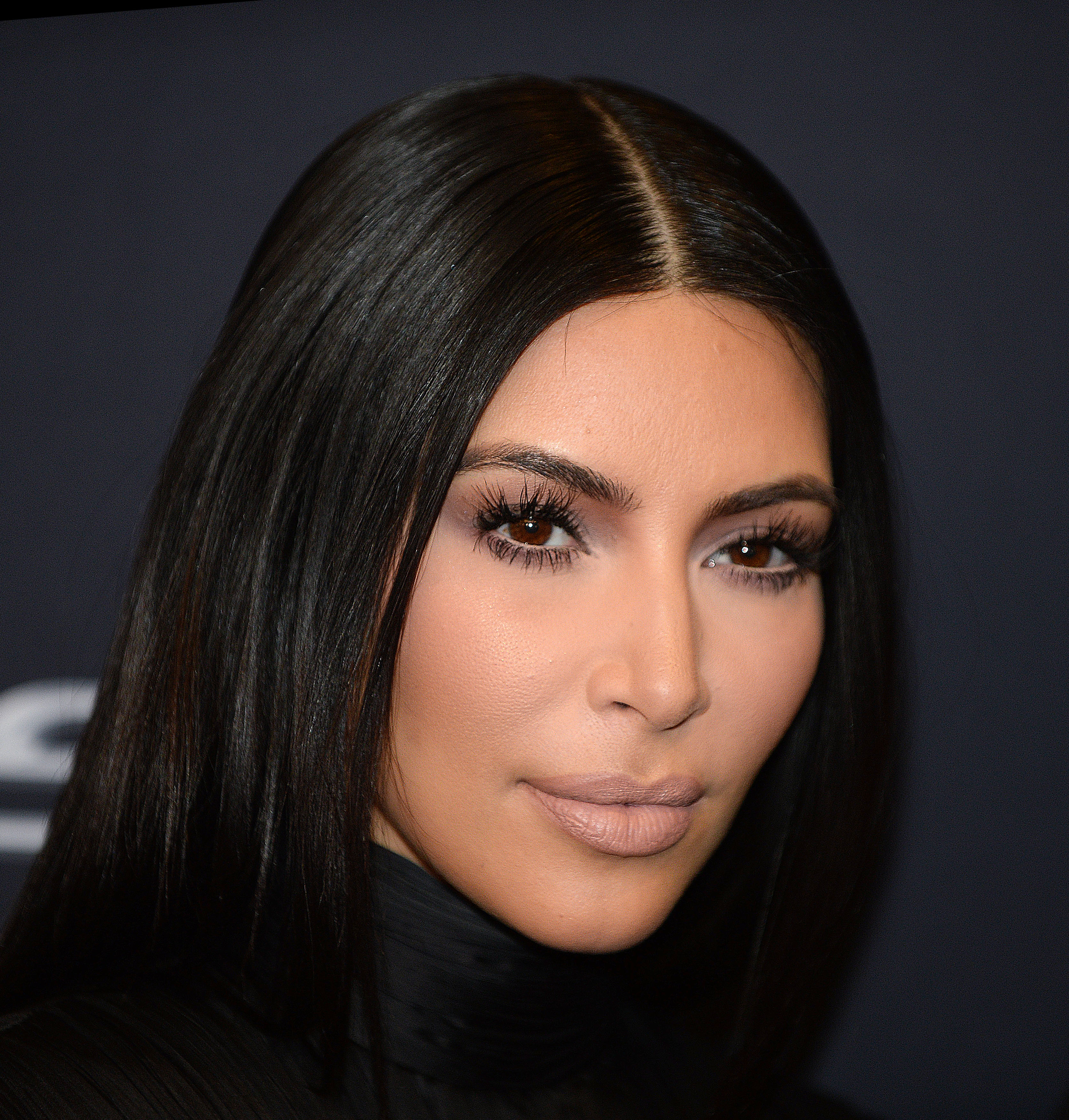 Access_Kardashian_02.jpg
