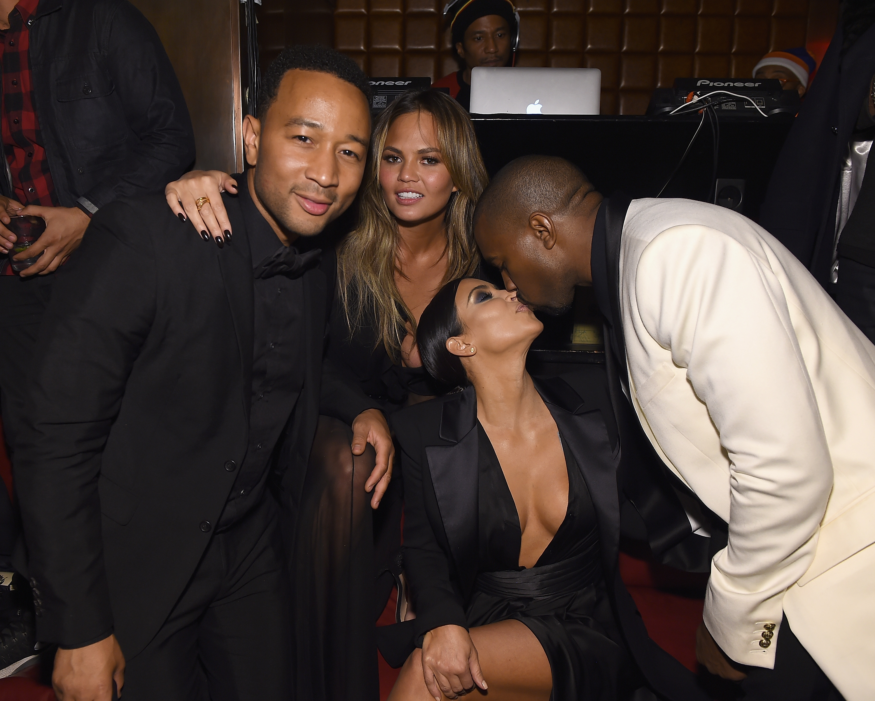 Access_Kardashian_02.jpg