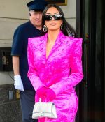 Access_Kardashian_07.jpg