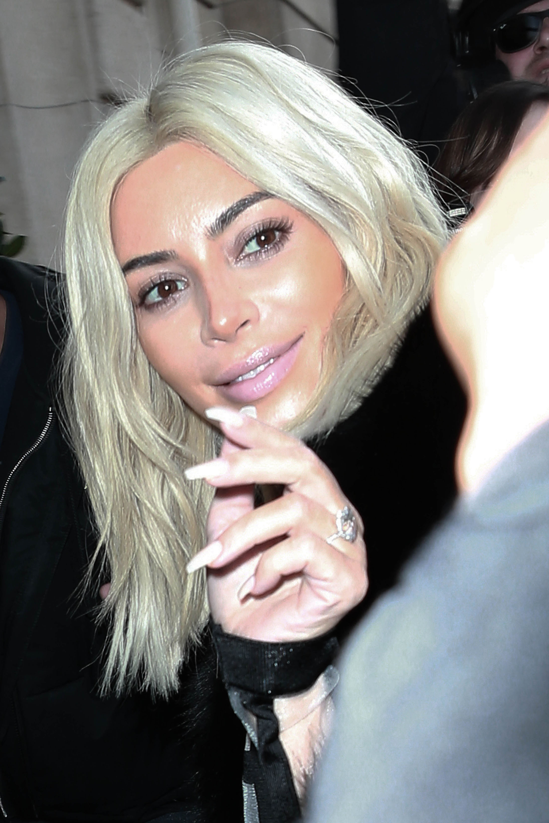 Access_Kardashian_01.jpg