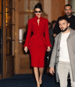 Access_Kardashian_001~0.JPG