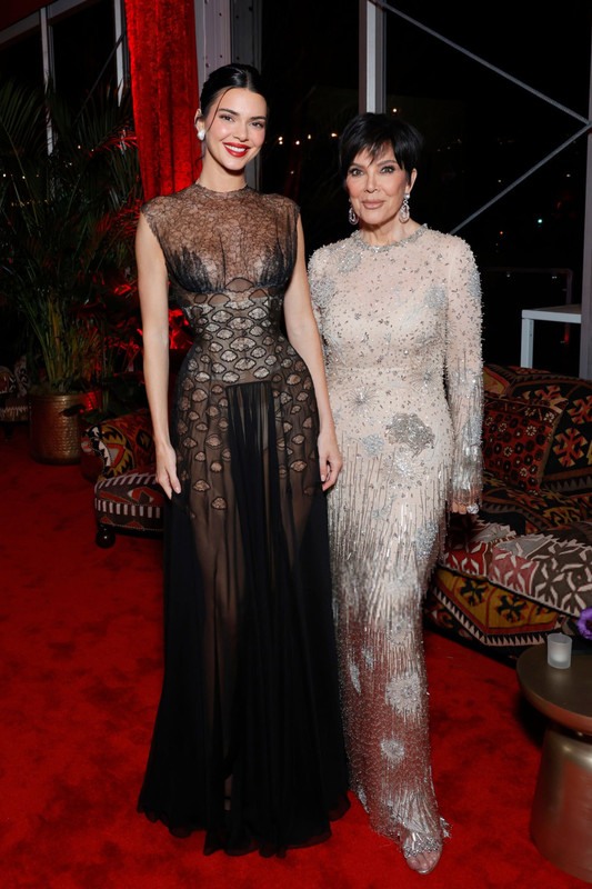 Access_Kardashian_02.jpg
