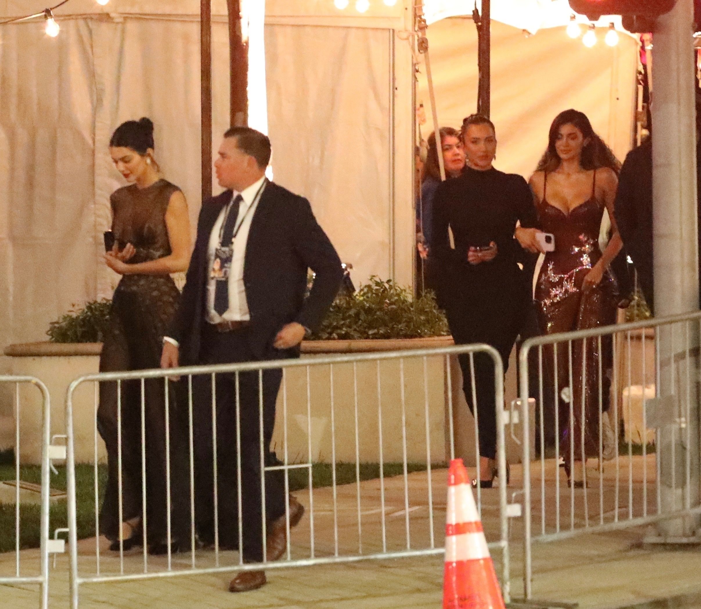 Access_Kardashian_003~0.JPG