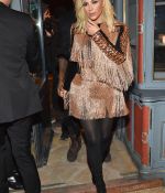 Access_Kardashian_01.jpg