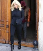 Access_Kardashian_05.jpg