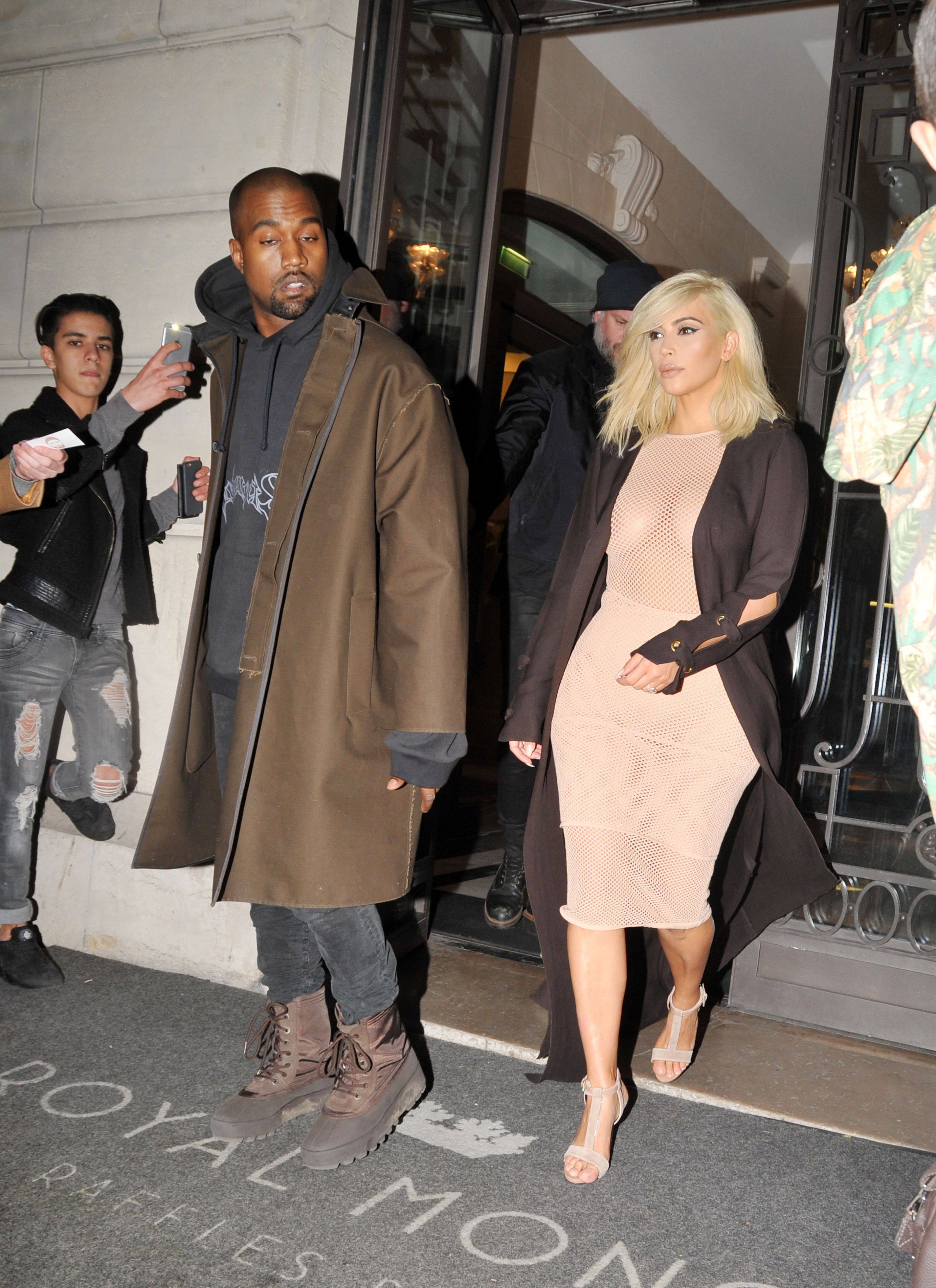 Access_Kardashian_02.jpg