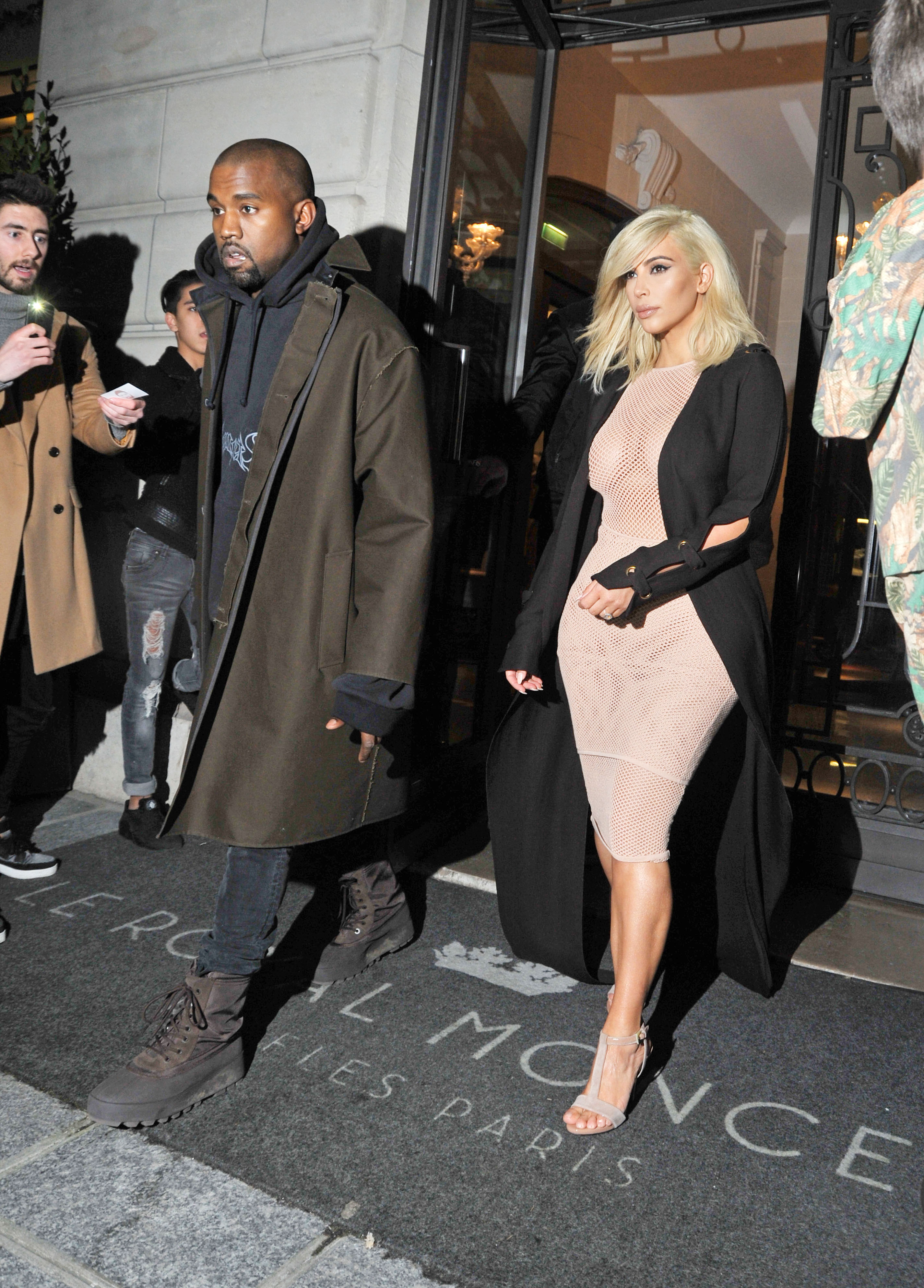Access_Kardashian_05.jpg