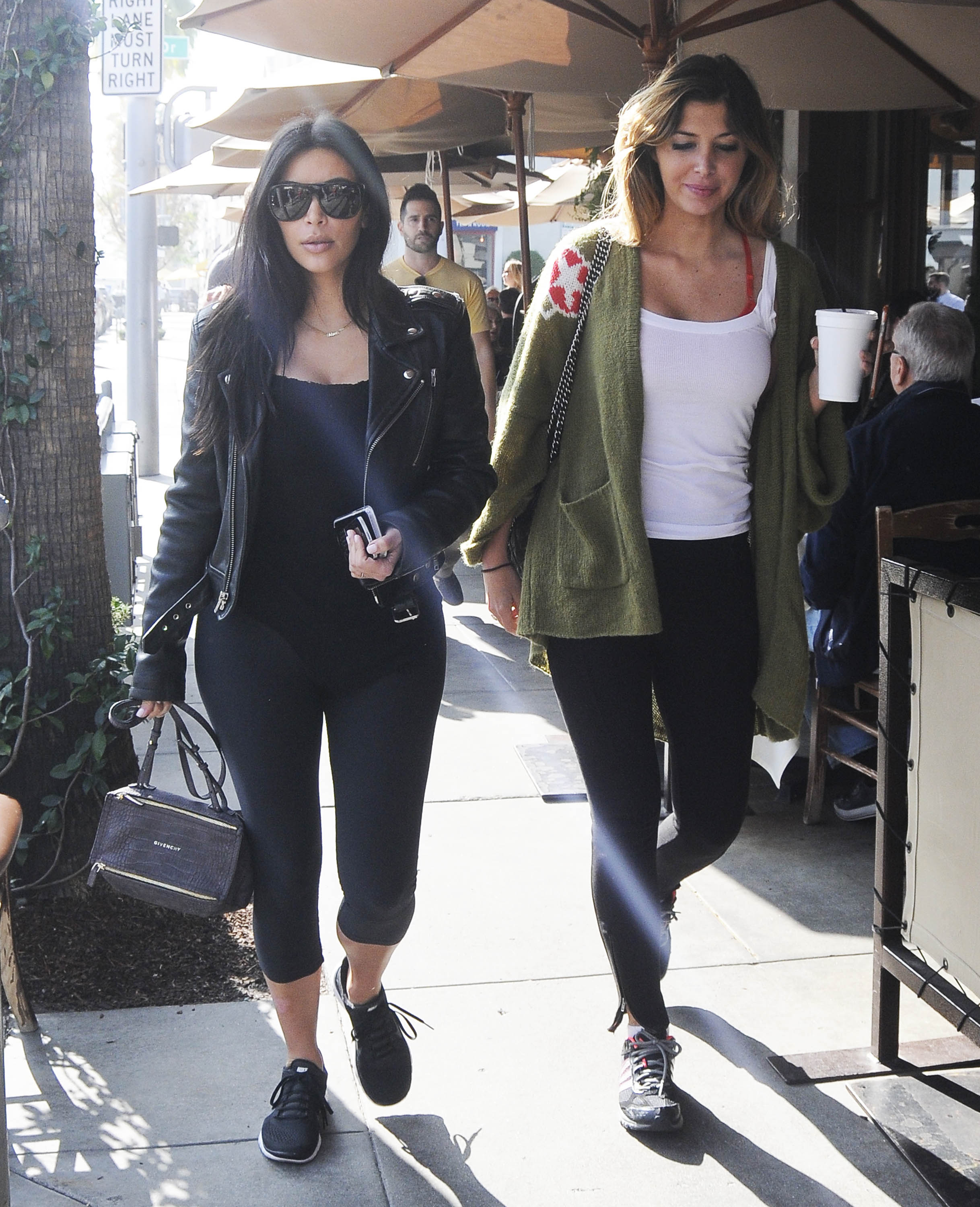 Access_Kardashian_04.jpg