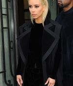 Access_Kardashian_09.jpg