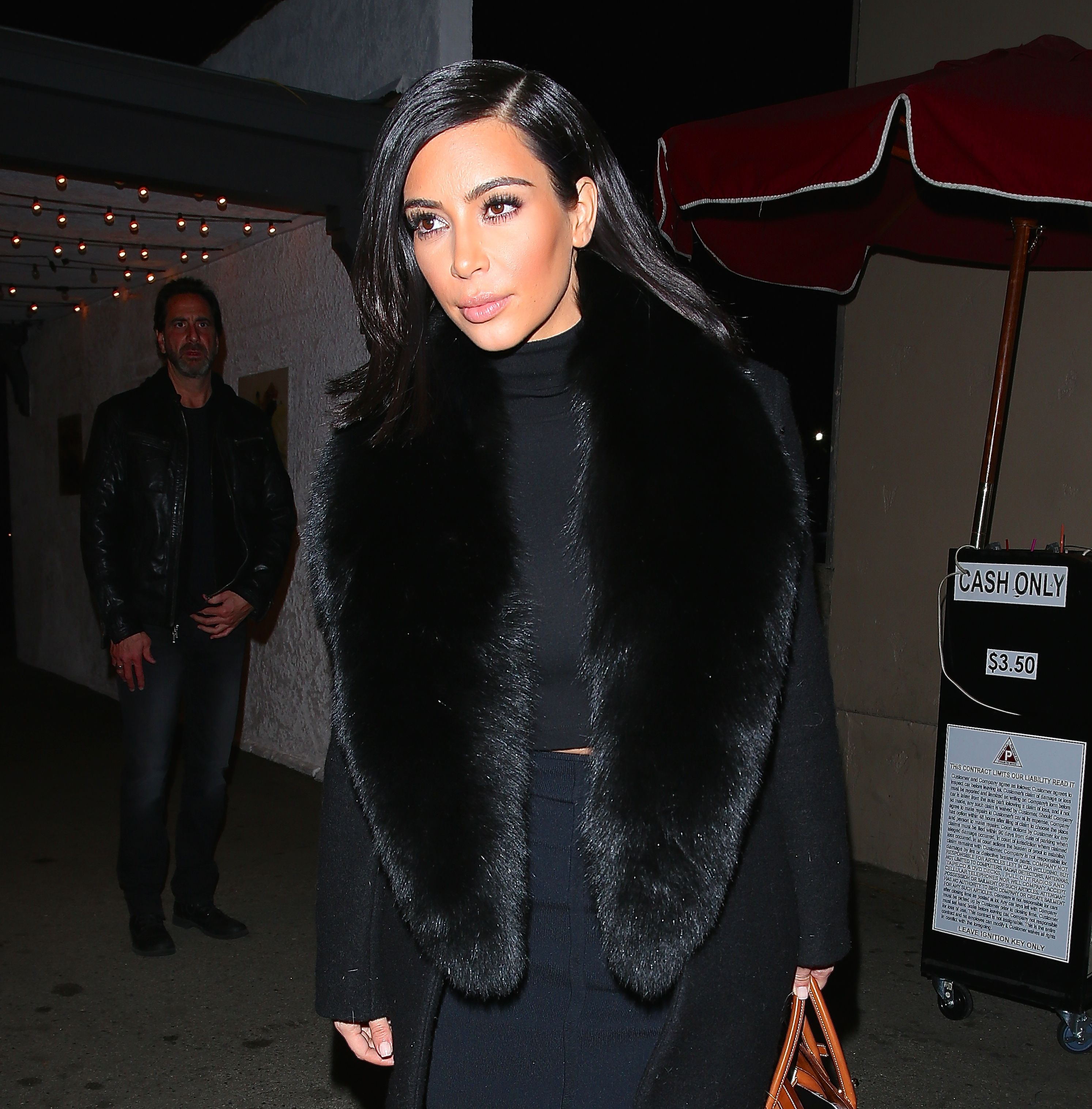 Access_Kardashian_01.jpg