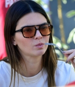 Access_Kardashian_003.jpg