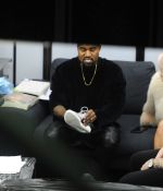 Access_Kardashian_05.jpg