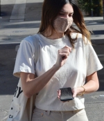 Access_Kardashian_001.jpg