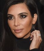 Access_Kardashian_07.jpg