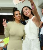 Access_Kardashian_07.jpg