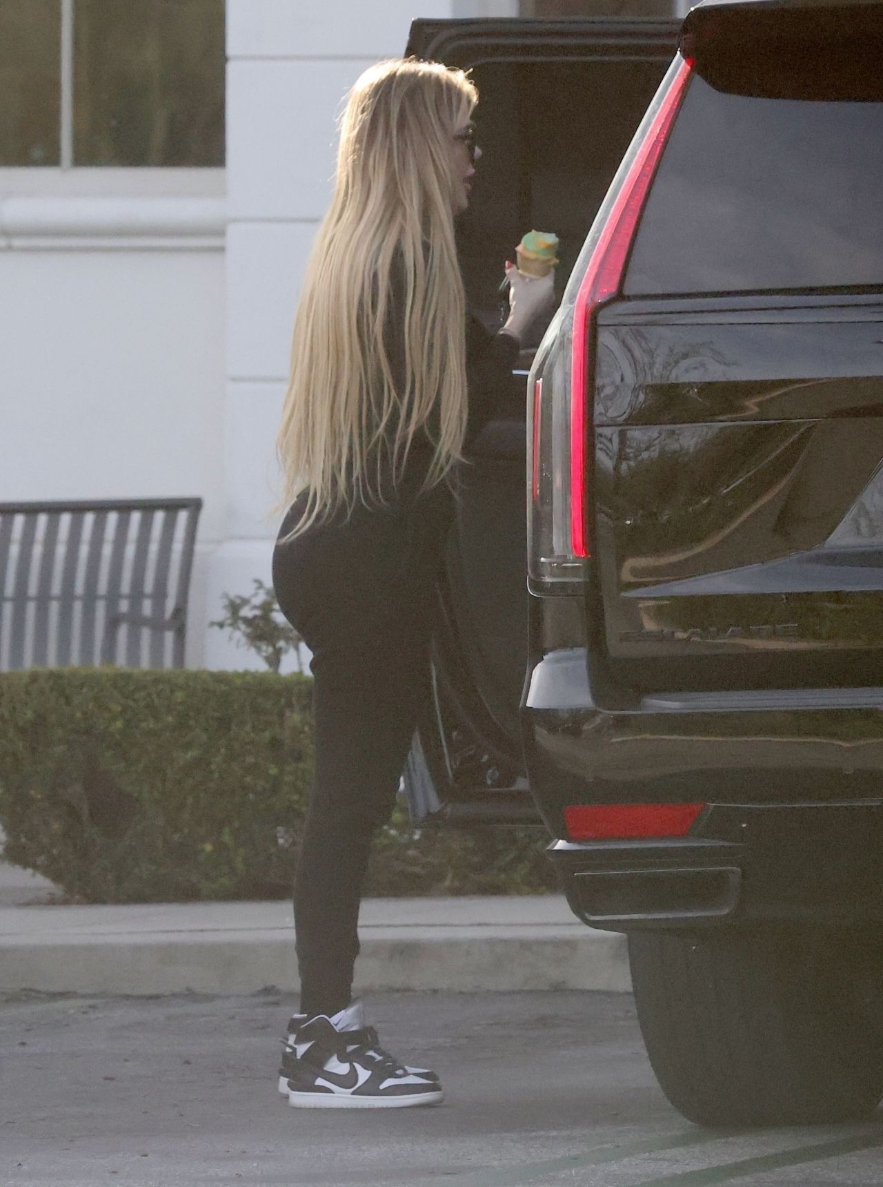 Access_Kardashian_05.jpg