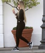 Filename=Access_Kardashian_04.jpg
Filesize=245KiB
Dimensions=1280x1639
Date added=15.03.24 Access_Kardashian_04.jpg