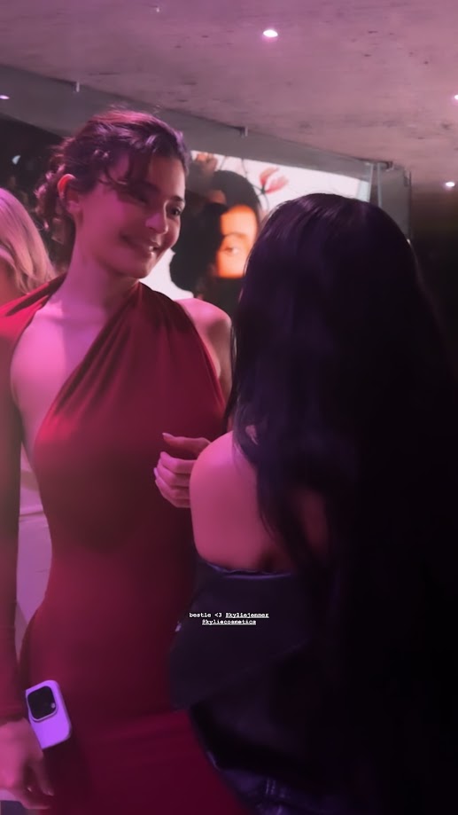 Access_Kardashian_02.jpg