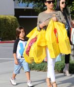 Access_Kardashian_07.jpg