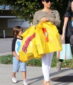 Access_Kardashian_09.jpg