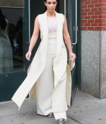Access_Kardashian_07.jpeg