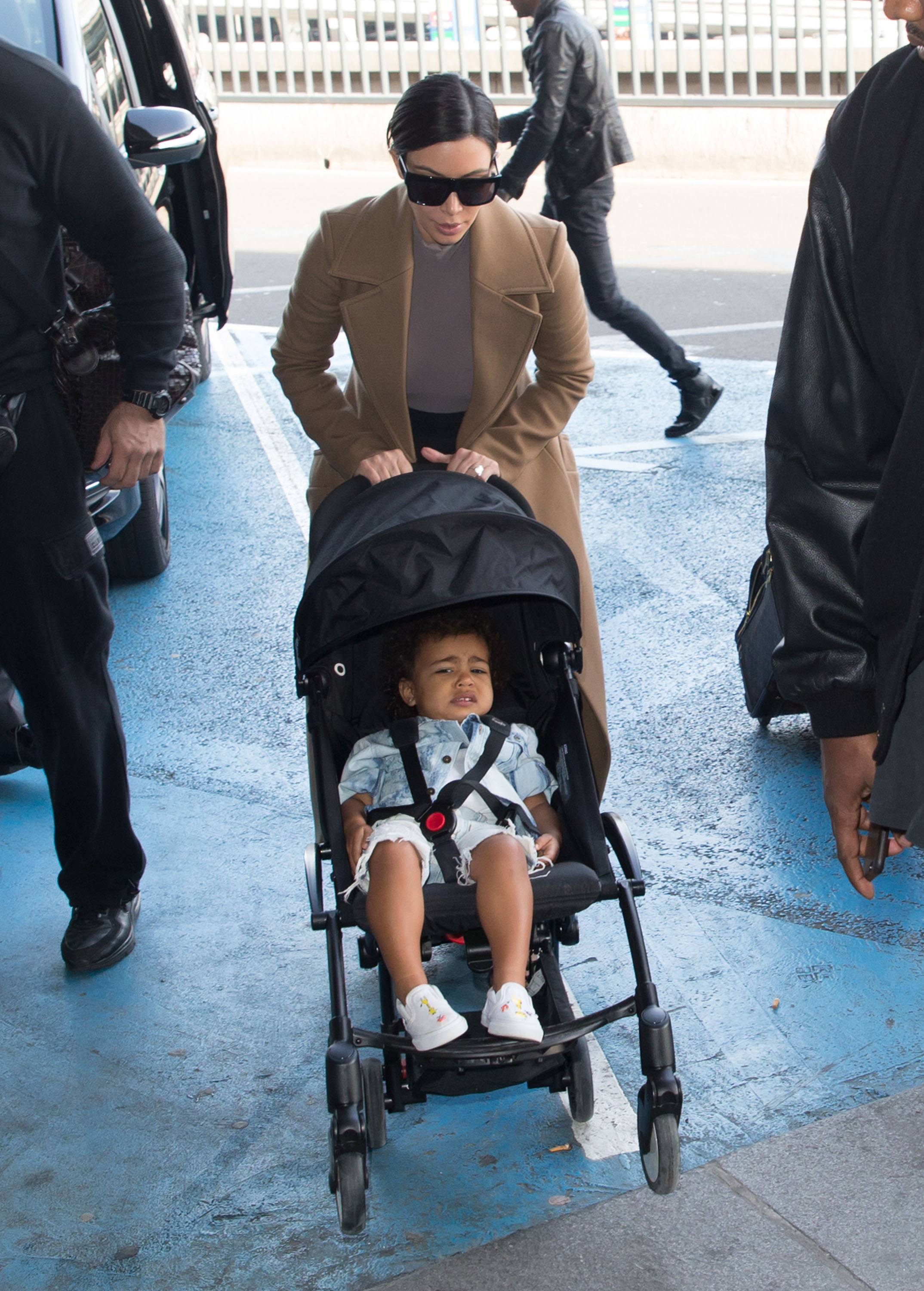 Access_Kardashian_03.jpg