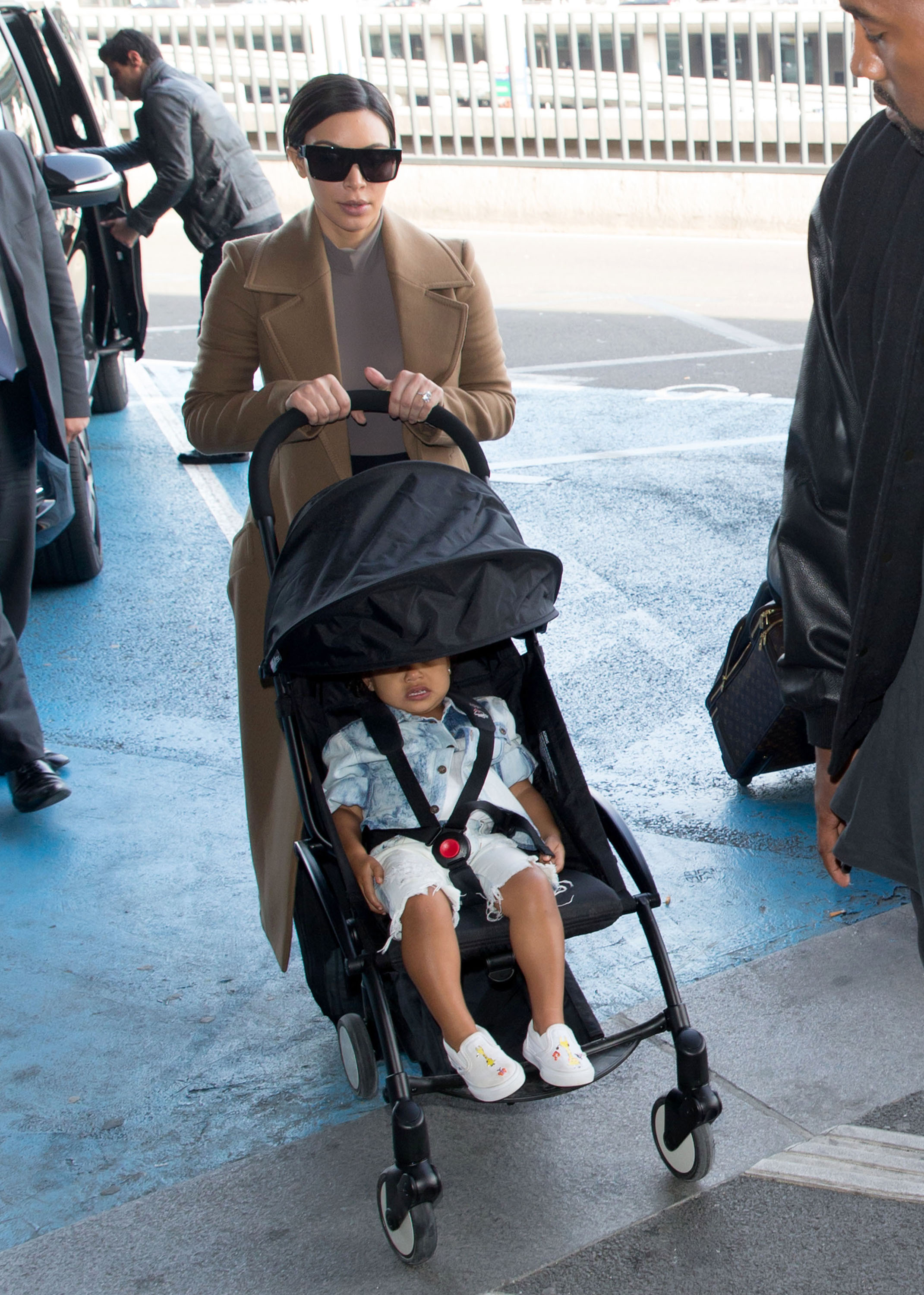 Access_Kardashian_05.jpg