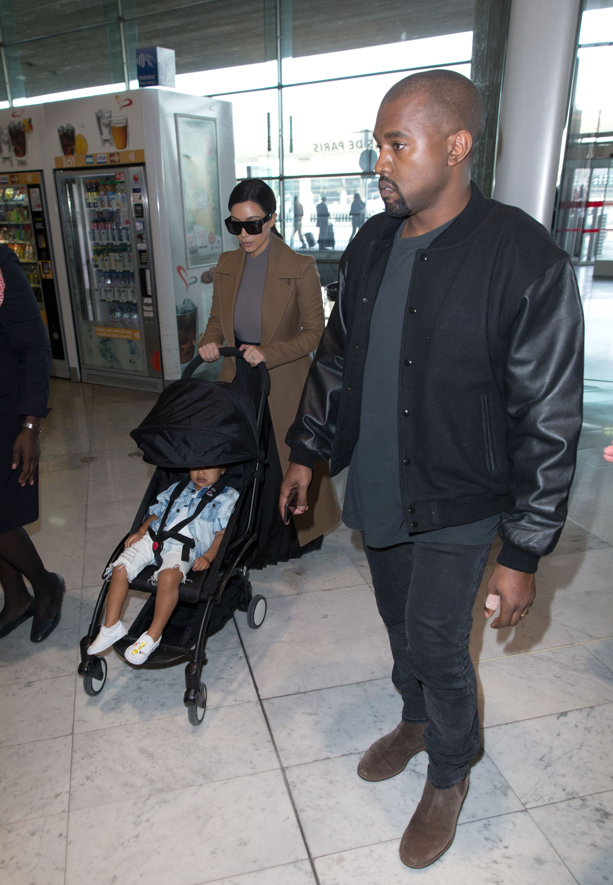 Access_Kardashian_08.jpg
