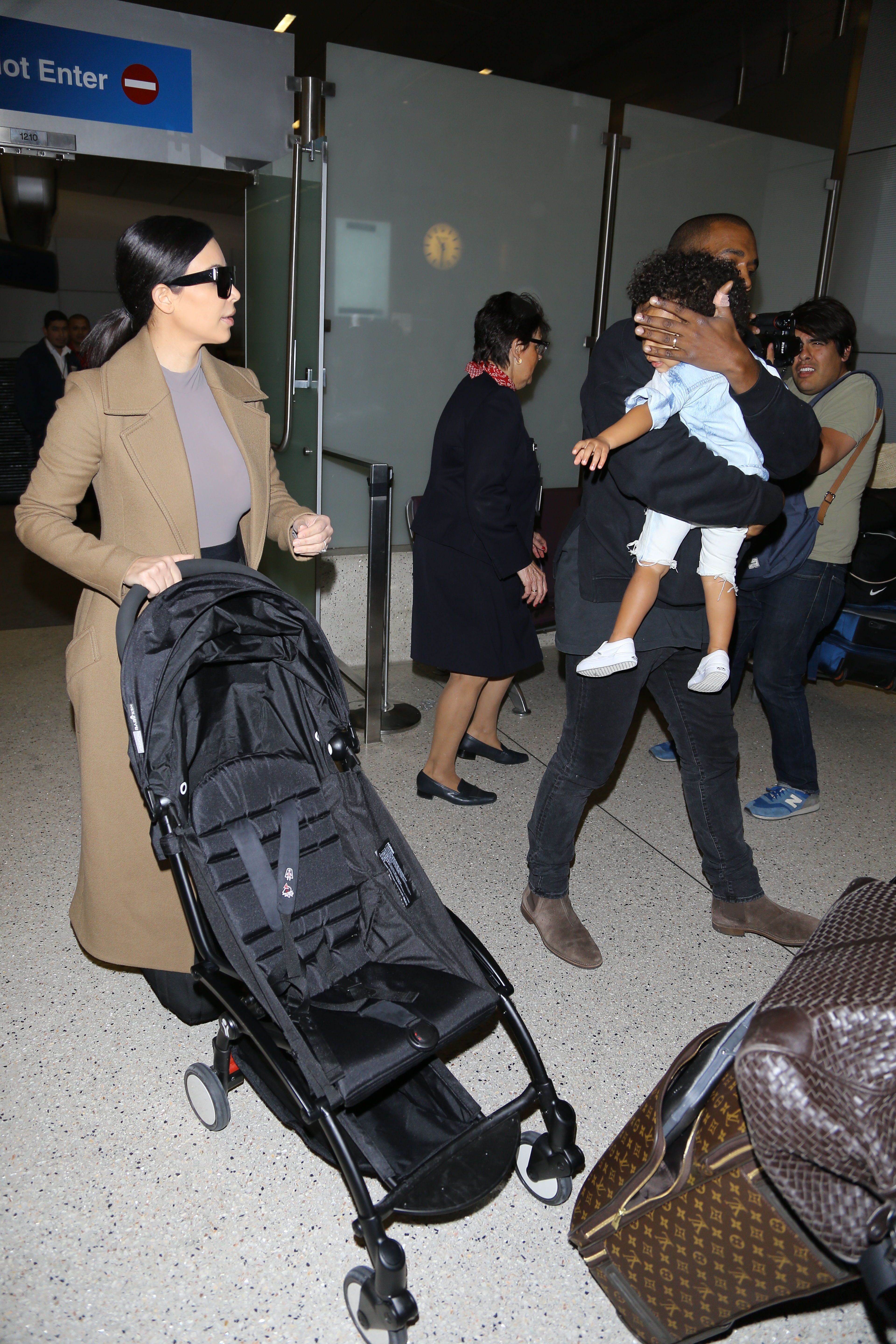 Access_Kardashian_013.jpeg