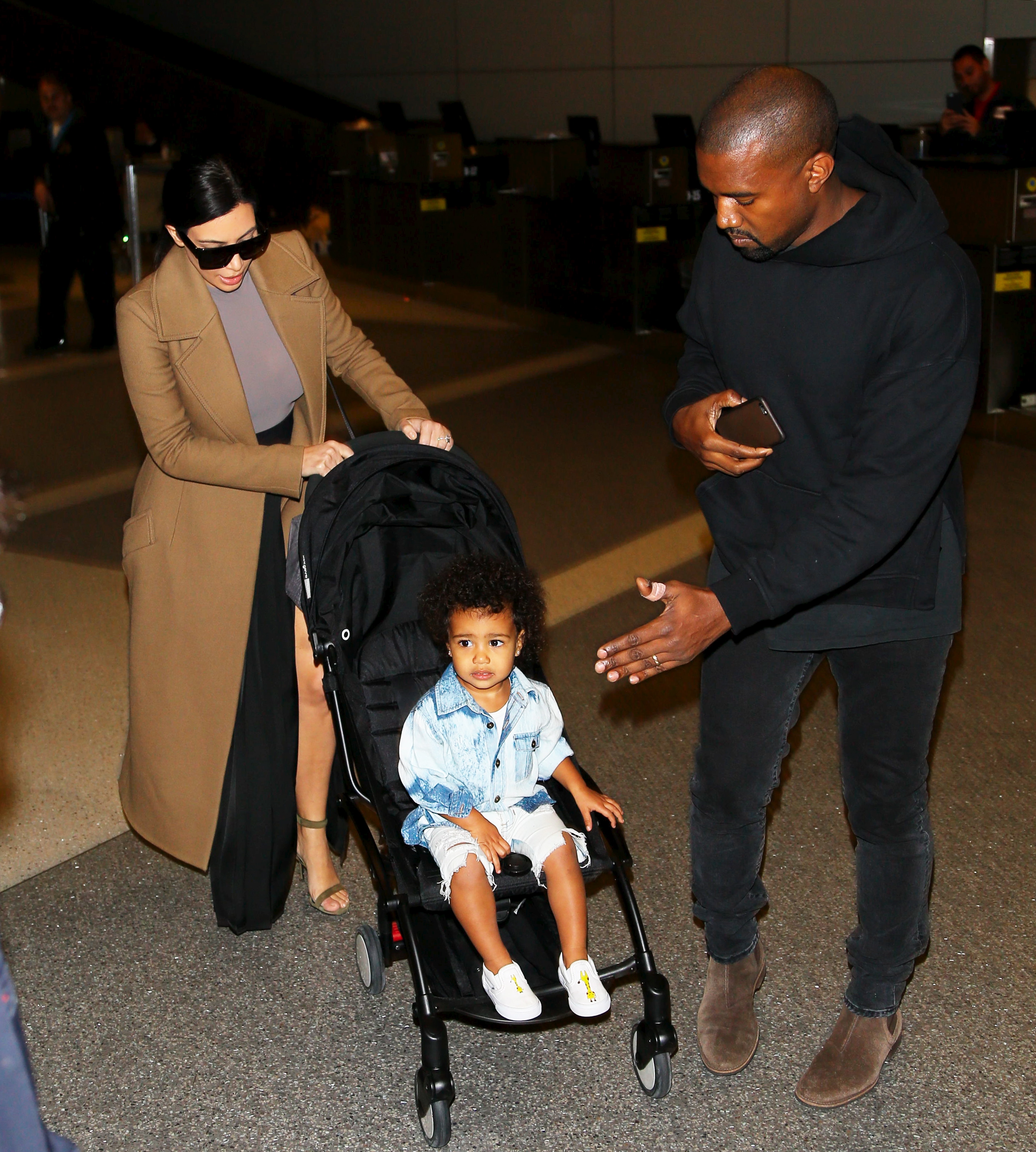 Access_Kardashian_04.jpeg